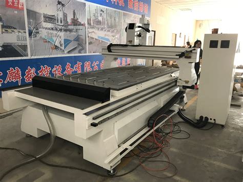 4axis linear tool changer cnc router manufacturer|1325 4.